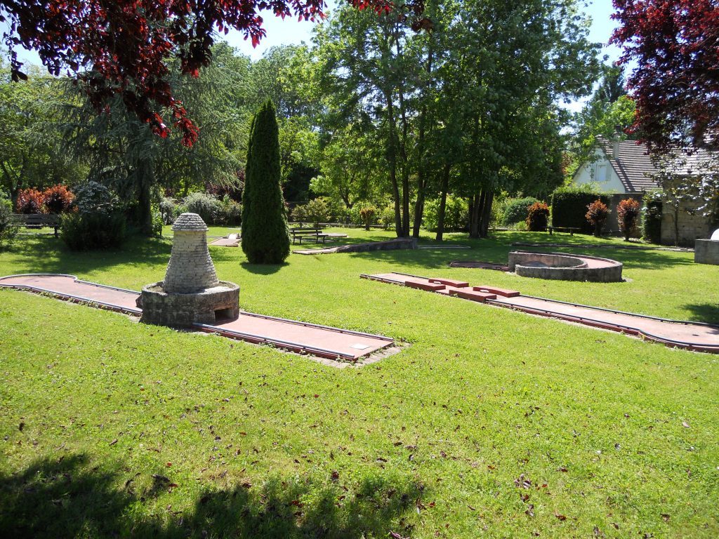 Mini golf